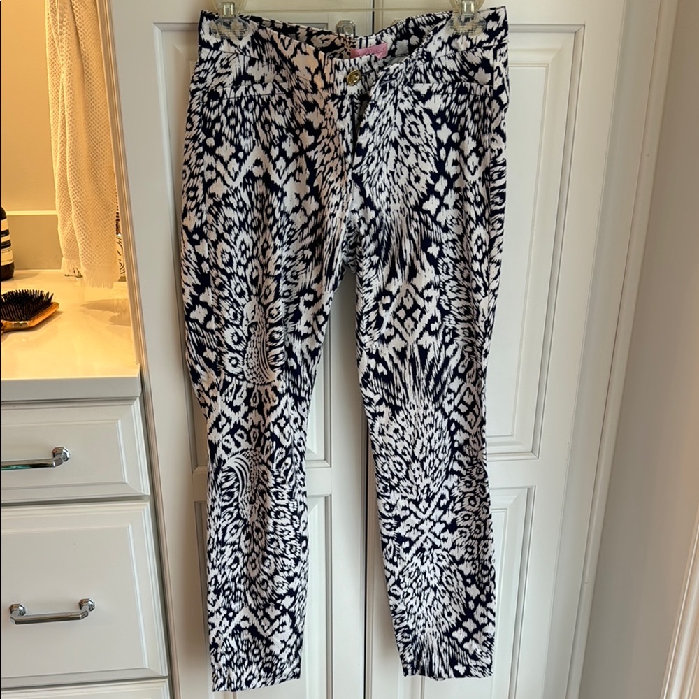 Lilly Pulitzer Navy and White Pineapple Pants